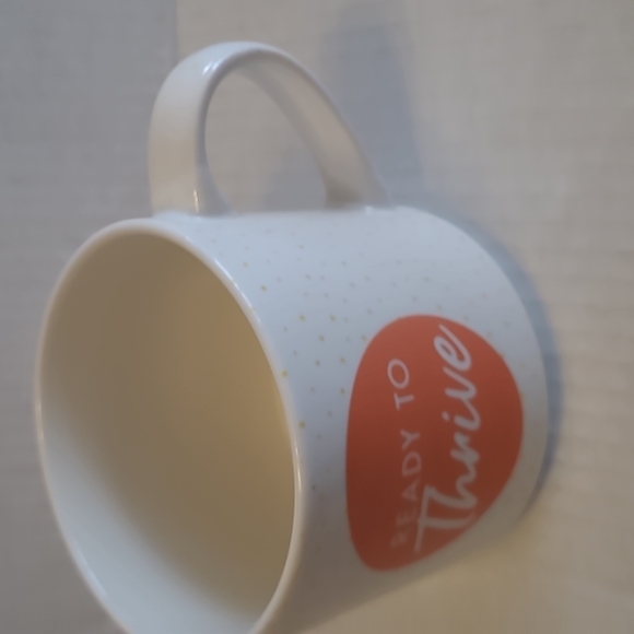 H40: COCO AND LOLA MUG - Picture 4 of 7